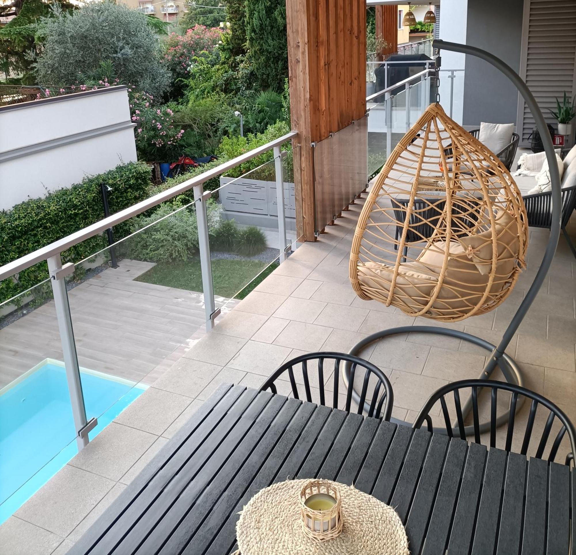 Lake Dream Apartment With Pool In Бардолино Экстерьер фото